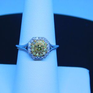 Lynette T Ring - 0.17ct Green Diamond - 18K White & Yellow Gold New
